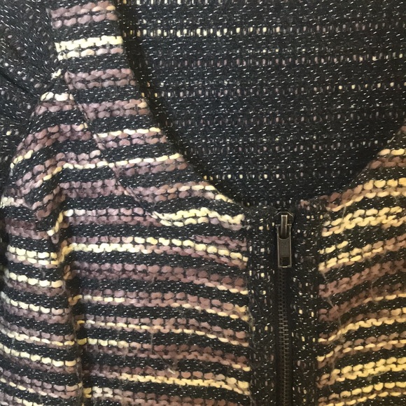 Patterned Zipper Jacket - Picture 3 of 4